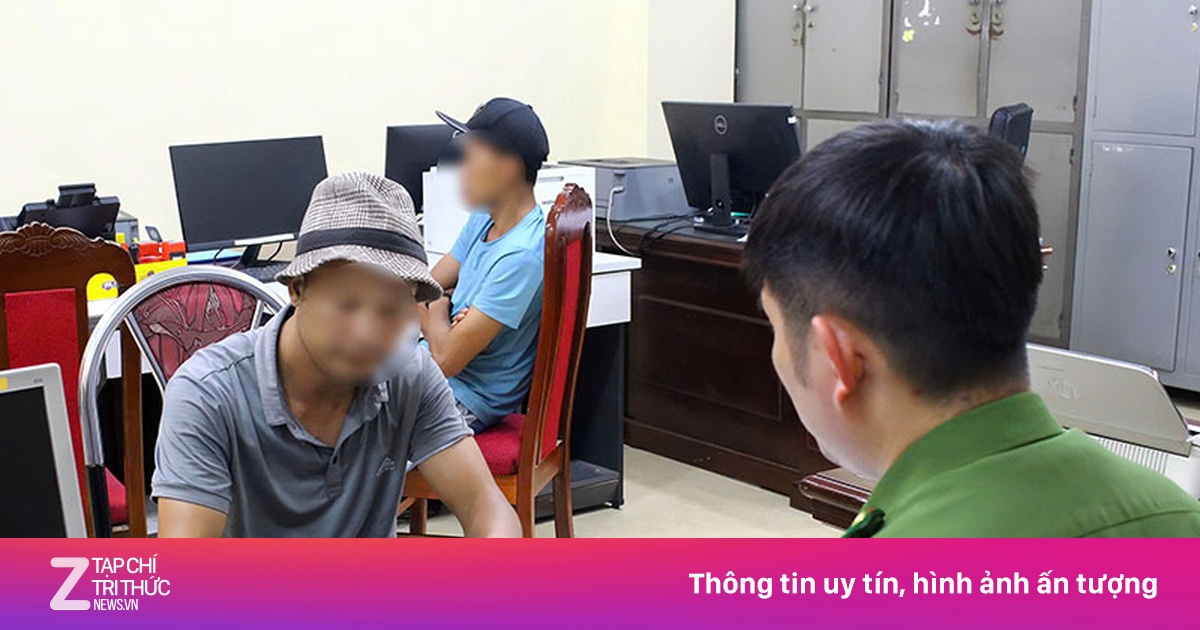 Phát hiện thùng xốp chứa nội tạng động vật hôi thối trên xe khách