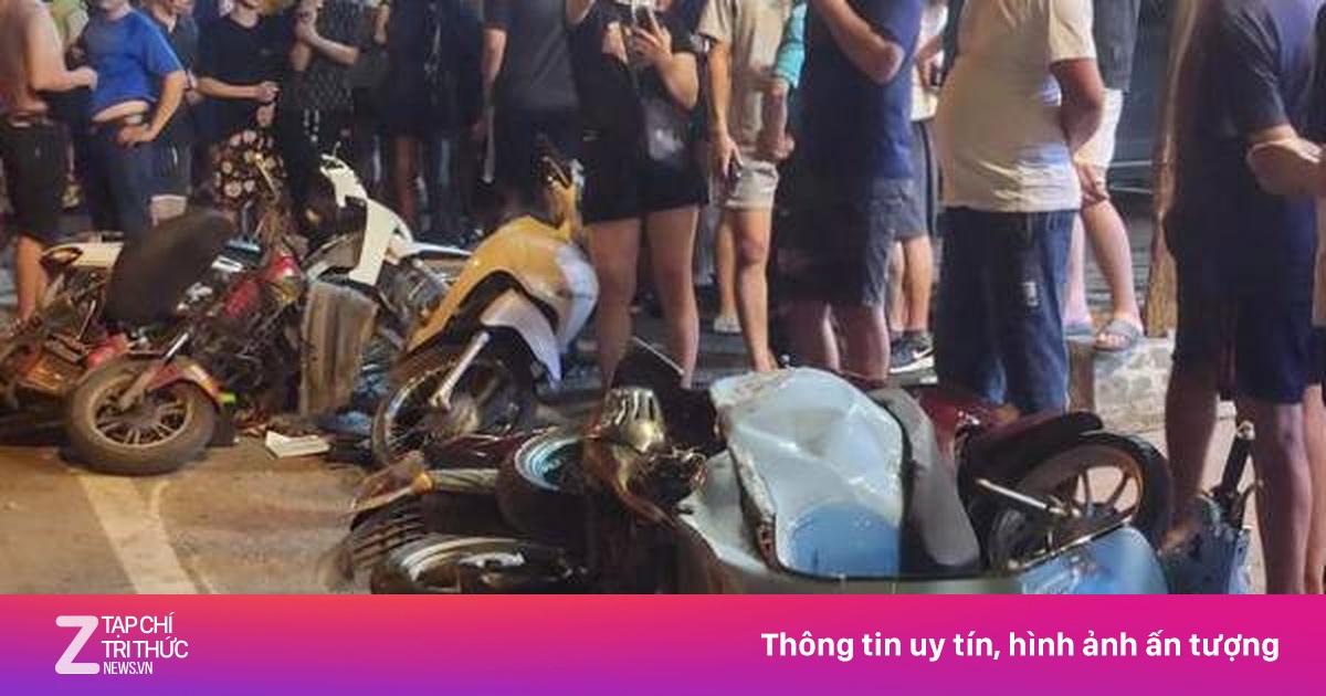 Tài xế vi phạm nồng độ cồn trong vụ ôtô tông 10 xe máy ở Bắc Ninh