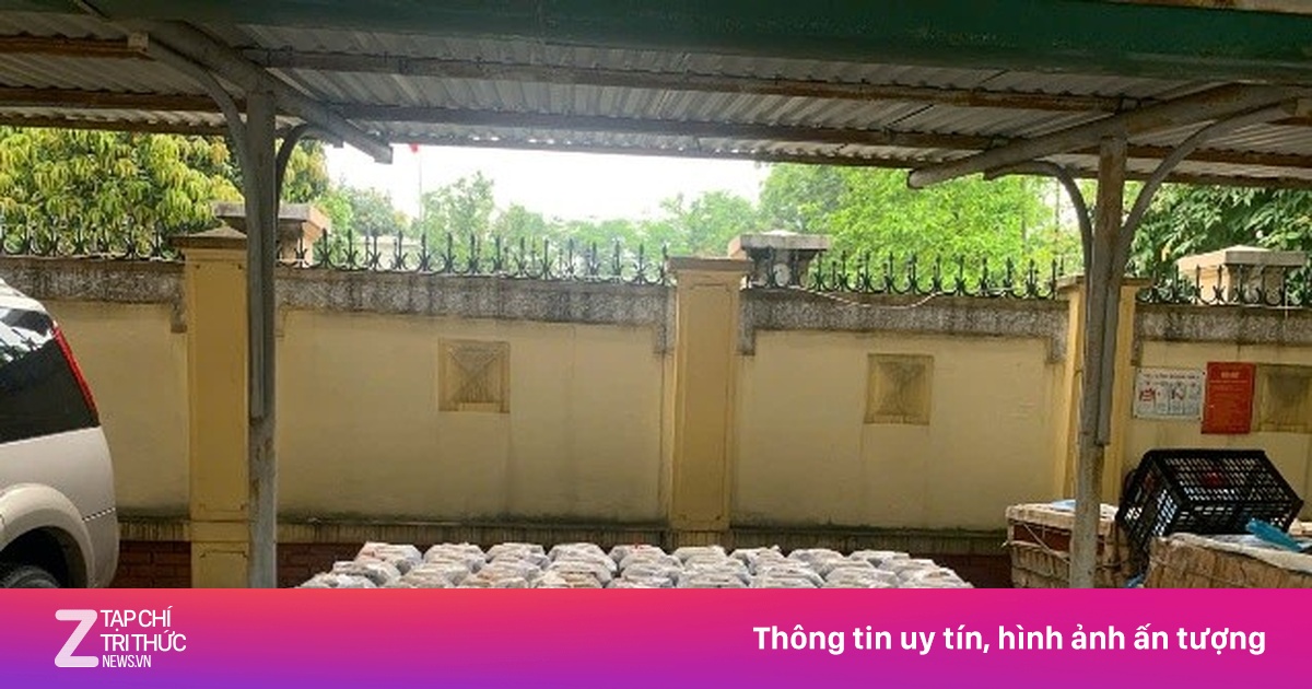 Phát hiện hơn 2.600 lít nước mắm không rõ nguồn gốc tại Hà Nội