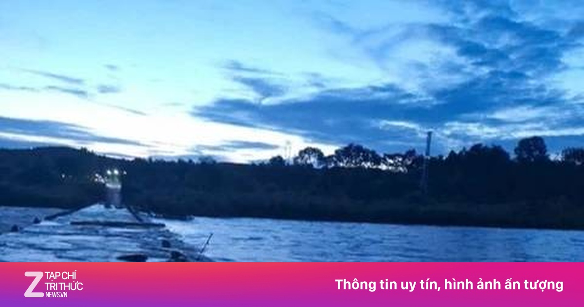Tìm kiếm nạn nhân mất tích do lũ ở Quảng Ngãi