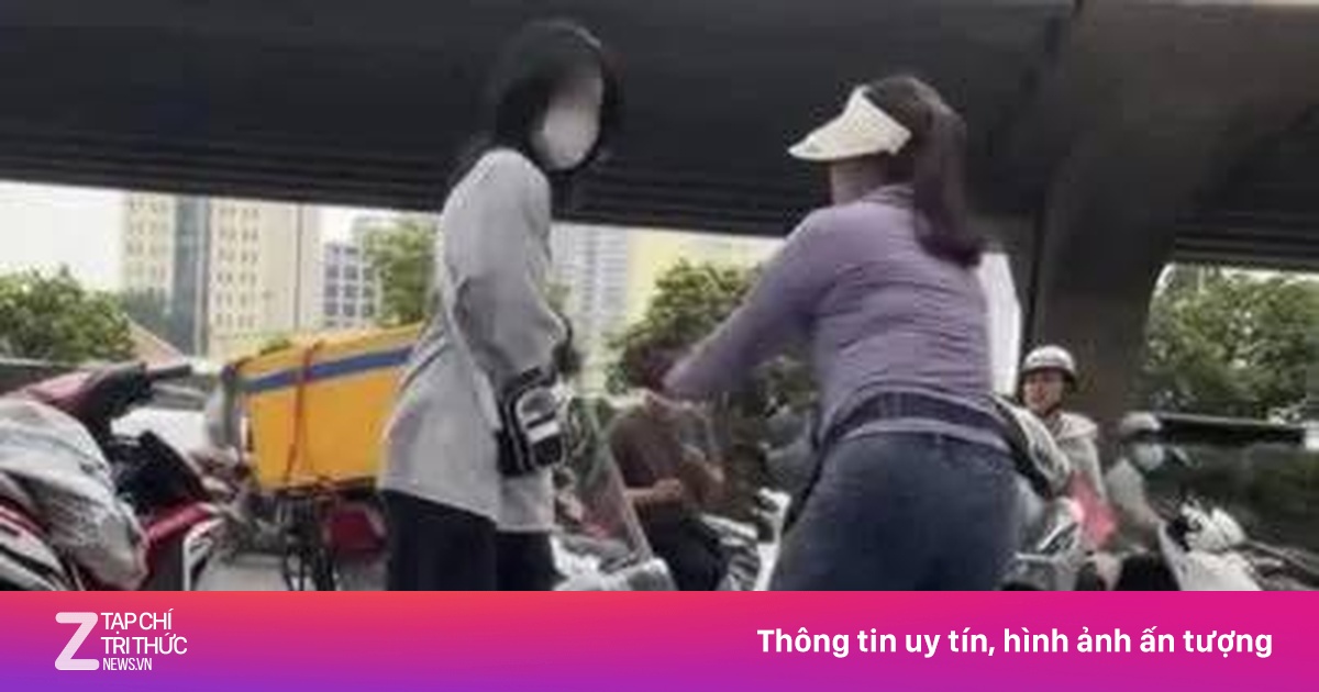 Xác minh vụ cô gái đứng chờ xe bị người bán trà đá vỉa hè xua đuổi
