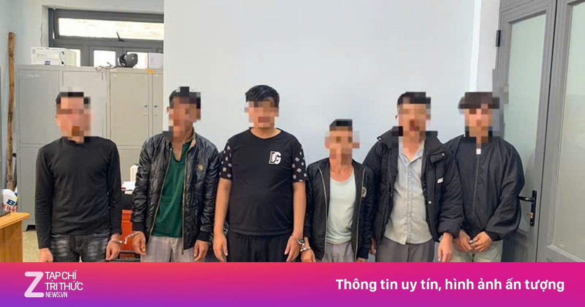 Tạm giữ 6 thanh niên môi giới, mua dâm thiếu nữ 15 tuổi