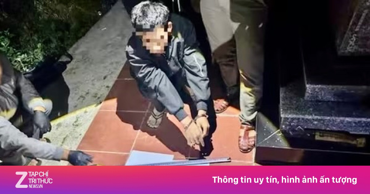 2 đối tượng cất giấu hơn 2.000 viên ma túy tại nghĩa địa để 'dùng dần'