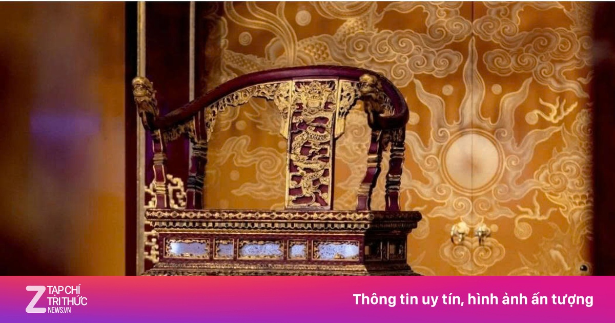 Sau Gần Một Năm Bị Xâm Hại, Ngai Vua Triều Nguyễn Vẫn Chưa Được Phục Chế