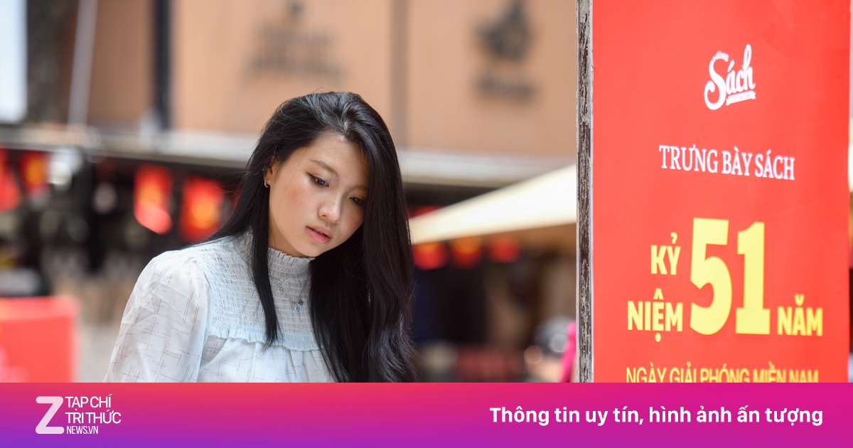 Đường sách TP.HCM tổ chức trưng bày chuyên đề kỷ niệm 51 năm thống nhất đất nước