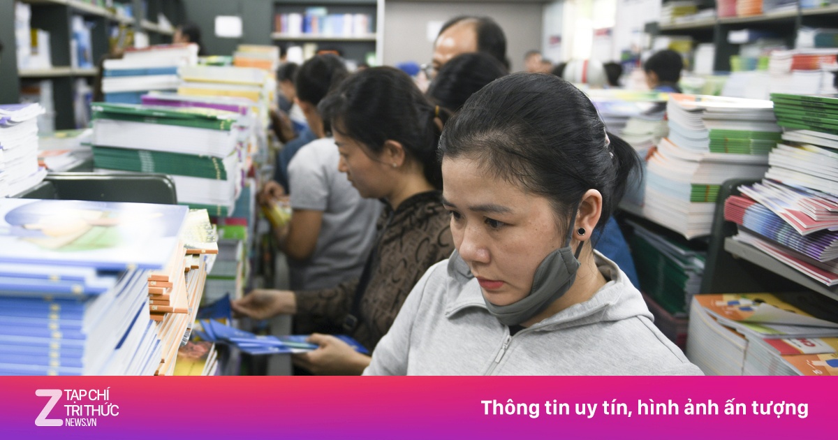 Bộ GD&ĐT nhận trách nhiệm về tình trạng thiếu SGK