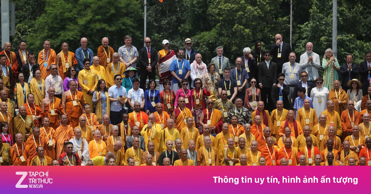 Ấn tượng gần 3.000 người chung khung hình tại Đại lễ Vesak 2025