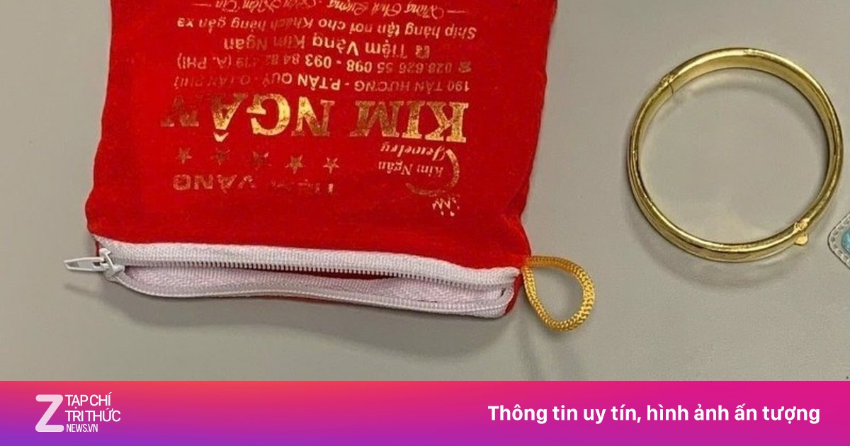 Hành khách bỏ quên túi xách chứa vàng tại sân bay ở Huế