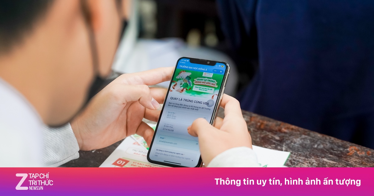 Trường đại học thu hút 60.000 học sinh hướng nghiệp online sau 2 tuần