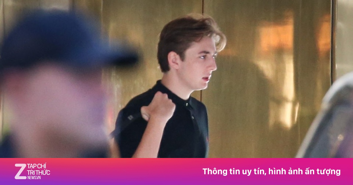 Cách Barron Trump kết bạn khi luôn có đặc vụ theo sát