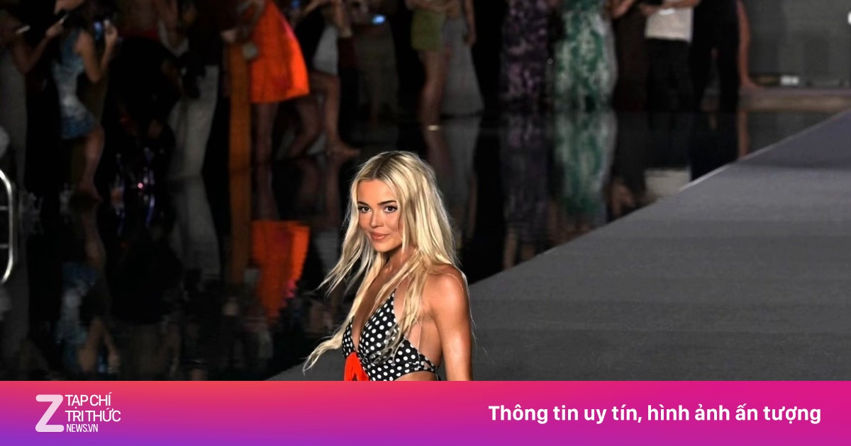 Hot girl thể dục dụng cụ gây sốc
