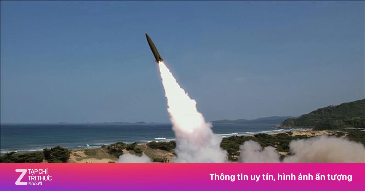 Triều Tiên phóng tên lửa trước khi ông Trump đến Hàn Quốc