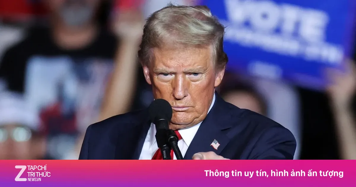 Ông Trump đe dọa 'thổi bay Iran khỏi mặt đất'