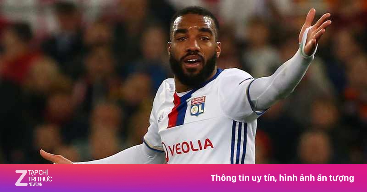 Lyon thoát thảm kịch rớt hạng