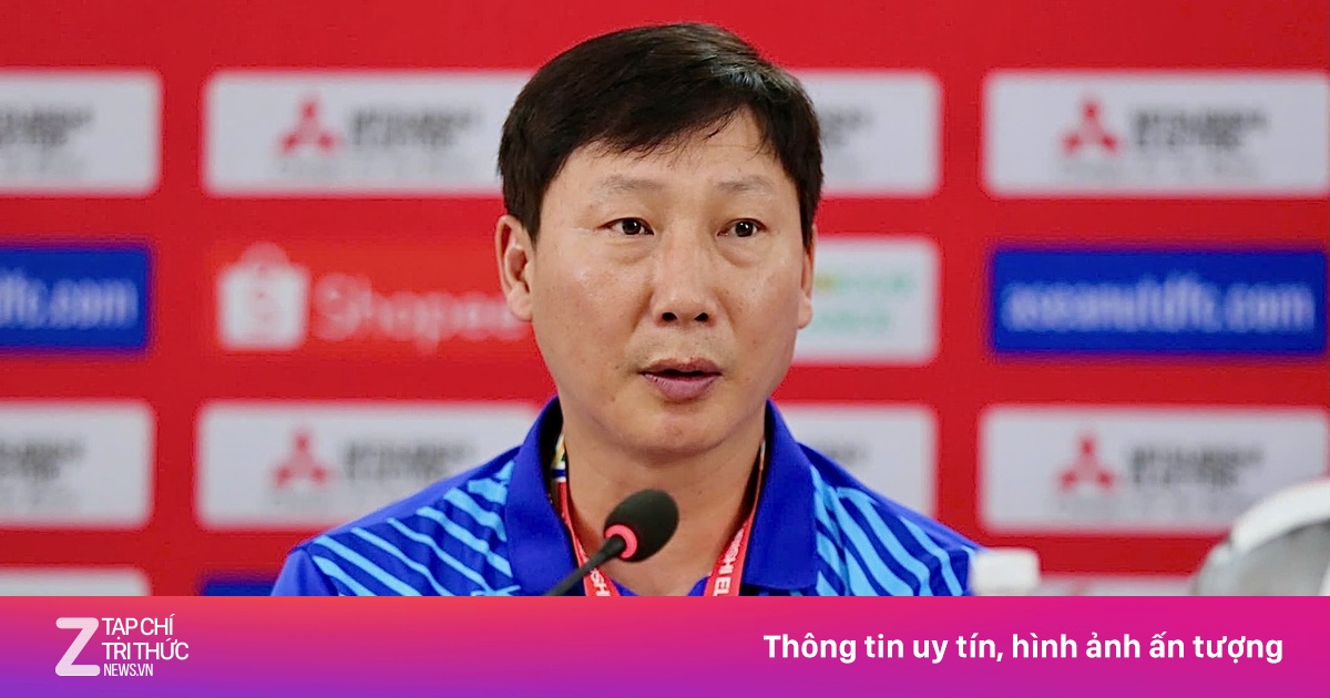 HLV Kim Sang-sik: 'U23 Việt Nam thi đấu quả cảm'