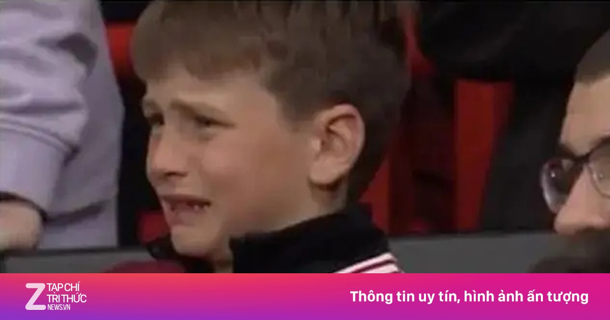 Bức ảnh hơn nghìn lời nói về cú ngược dòng điên rồ của MU
