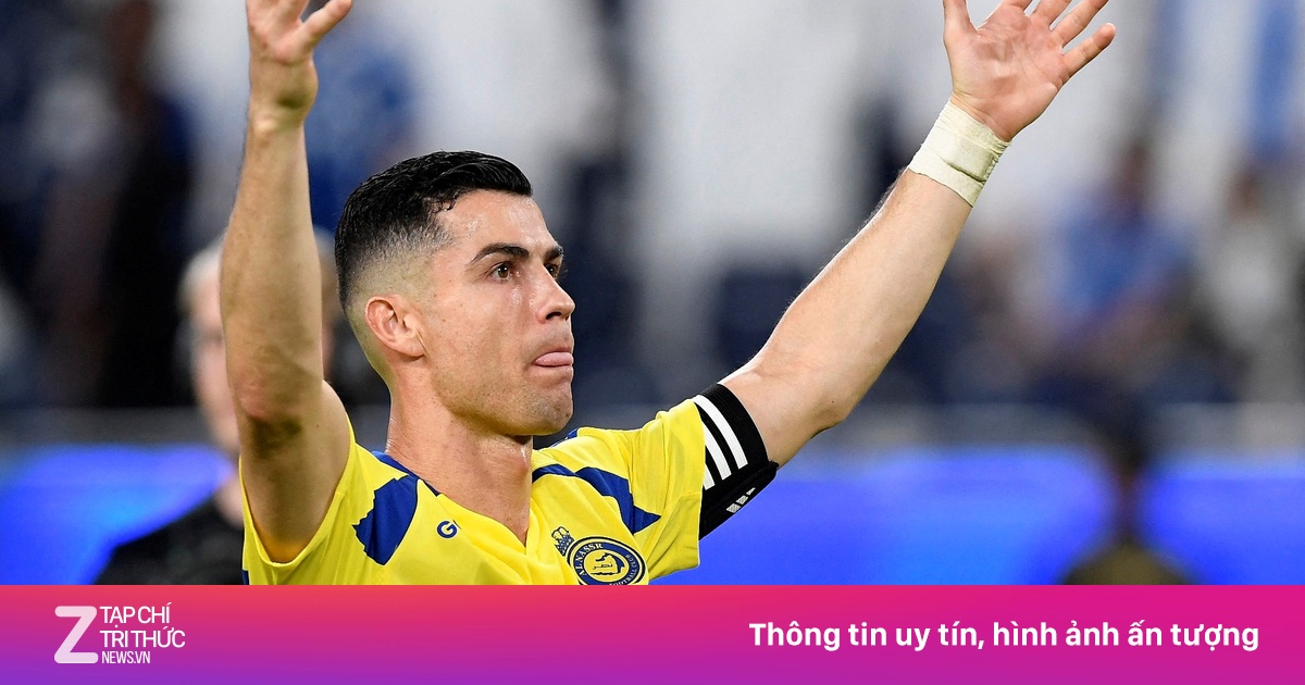 Đội của Ronaldo lại biến động