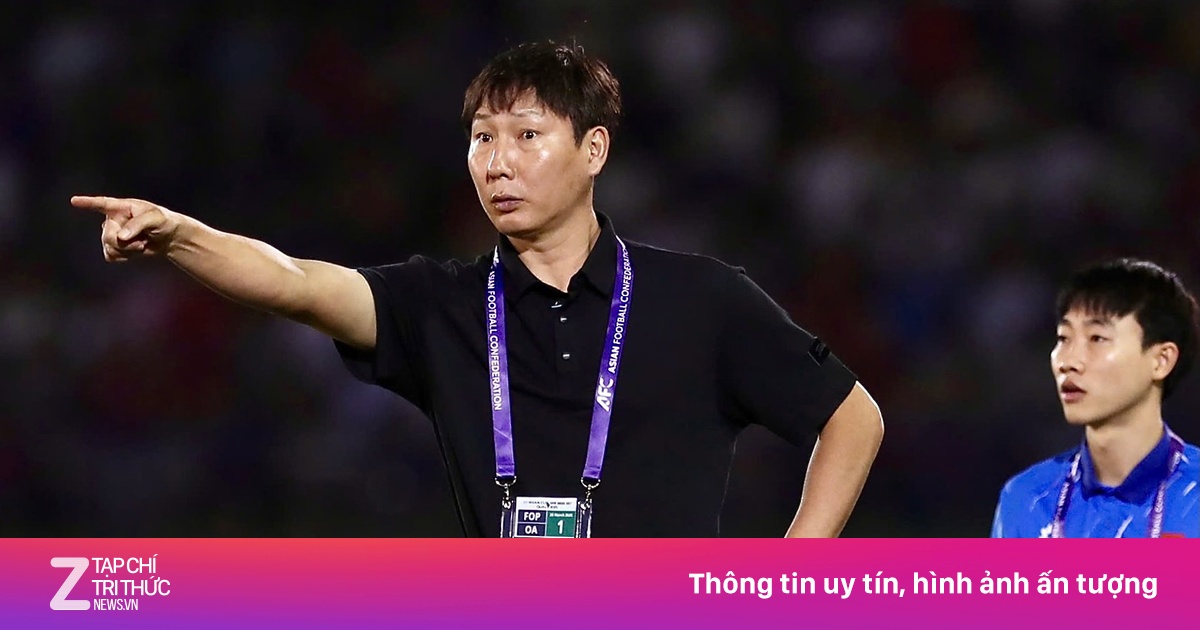Tuyển Việt Nam lùi ngày tập trung, 'do thám' Malaysia
