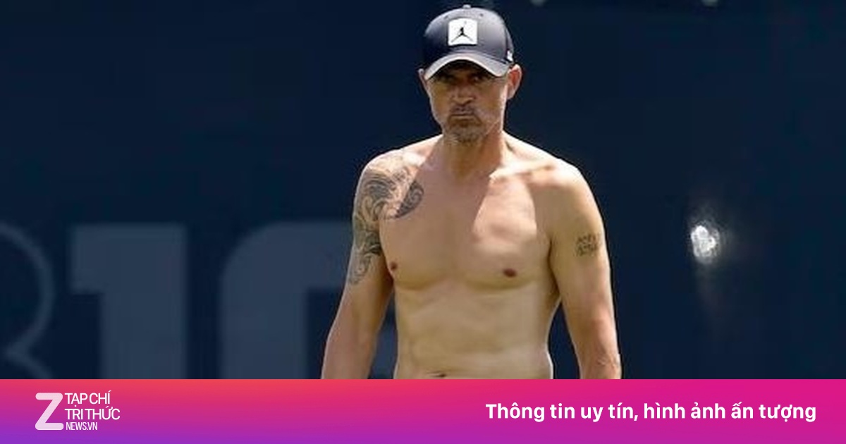 Hình ảnh gây chú ý của HLV Enrique
