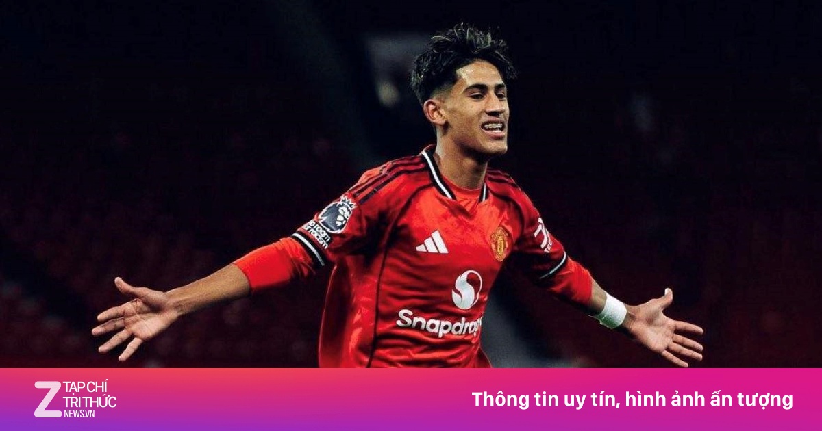 Thần đồng 15 tuổi của MU lập kỷ lục ở Old Trafford | Znews.vn