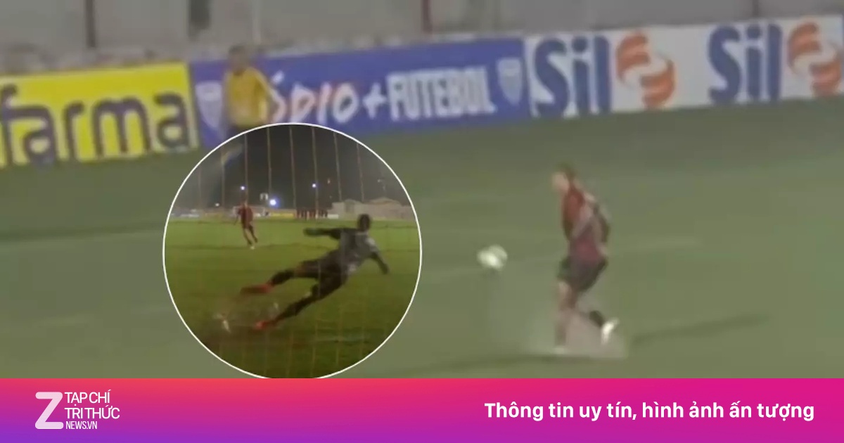 Cầu thủ 16 tuổi thực hiện cú đá Panenka hoàn hảo