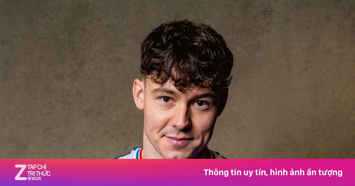 Palace nổ 'bom tấn' đắt kỷ lục