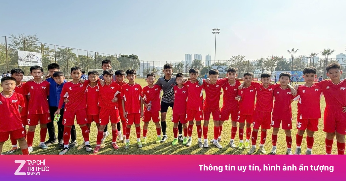 Đội bóng trẻ Việt Nam thắng CLB Trung Quốc 11-0