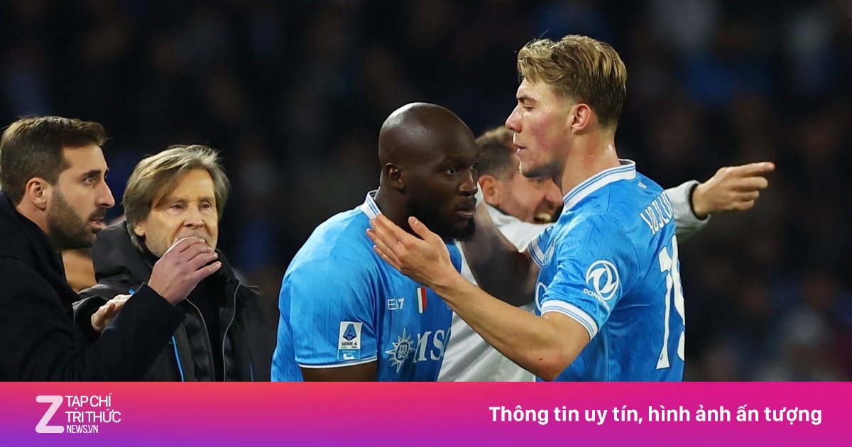 Lukaku đá hỏng penalty, Napoli thất bại cay đắng trước Como ở Coppa Italy