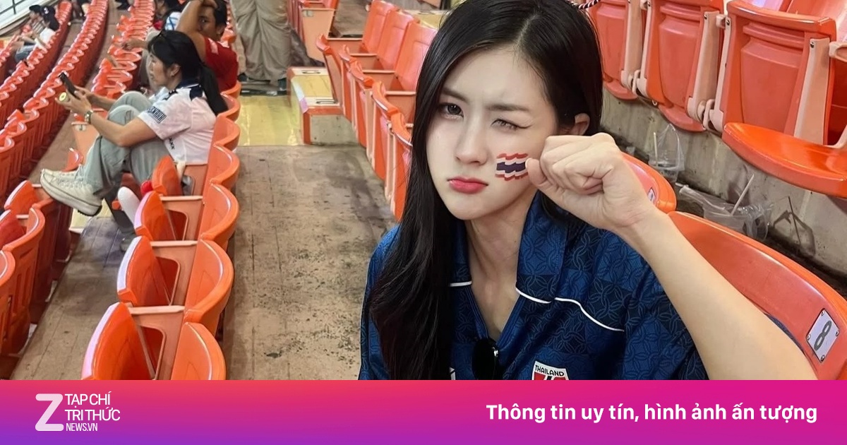 Hotgirl Thái Lan gây sốt khi tới Việt Nam