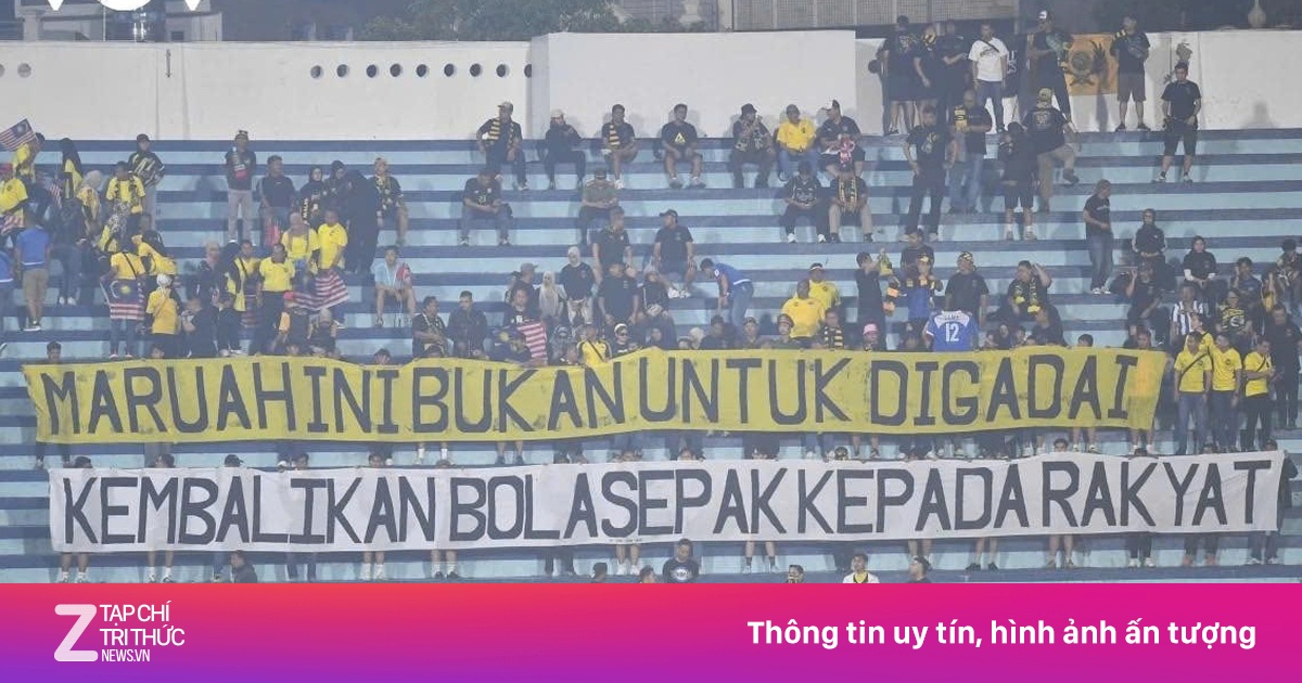 CĐV Malaysia Phản Đối Nhập Tịch Trên Sân Thiên Trường Trong Trận Gặp Việt Nam