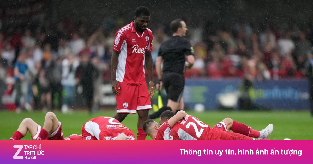 Đội của Beckham, Neville mất vé thăng hạng cay đắng