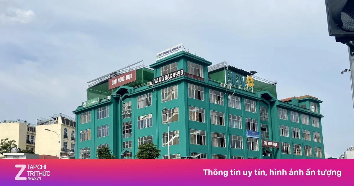 Khu chợ khang trang 5 tầng nhưng 4 tầng để không