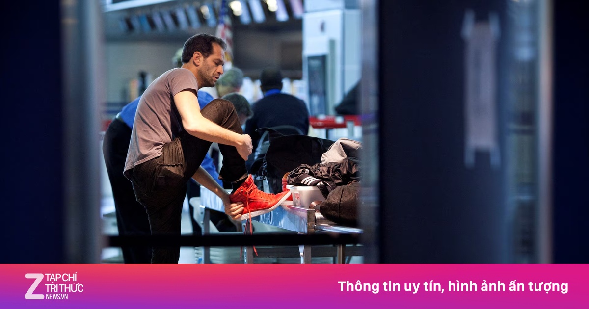 Mỹ bỏ quy định cởi giày khi qua cửa an ninh sân bay sau gần 20 năm