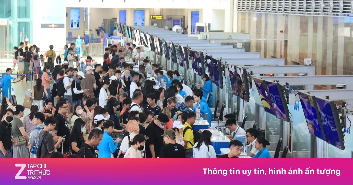 Vé máy bay tới Hà Nội xem diễu binh diễu hành tăng gần gấp đôi