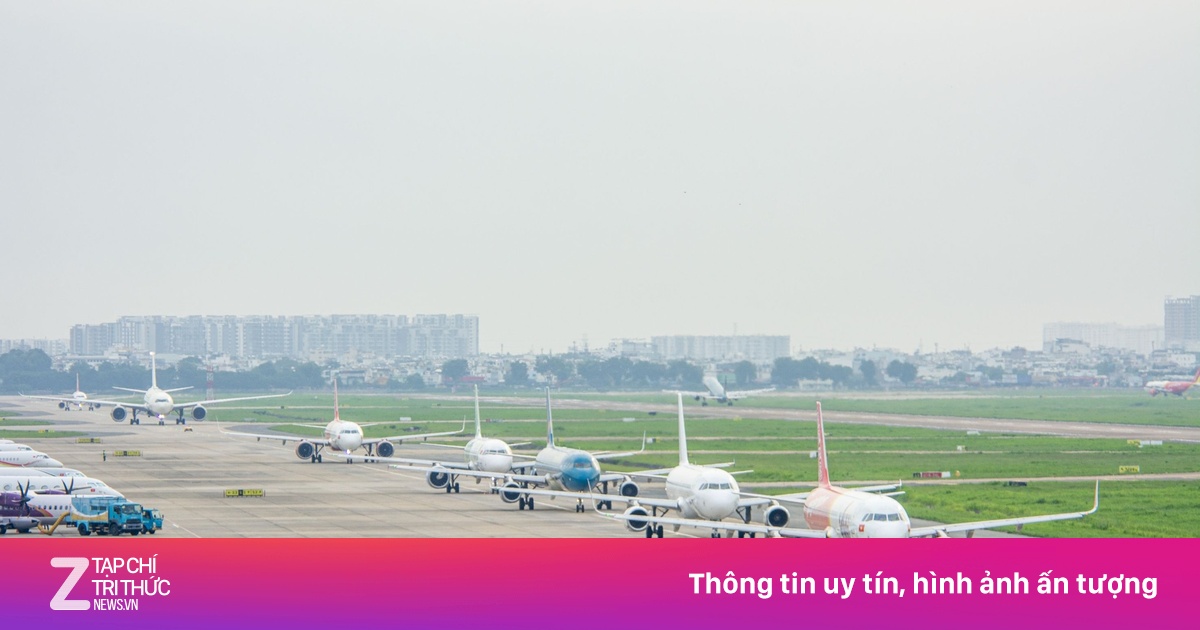 Hãng bay Việt hủy hàng loạt chuyến, cân nhắc tăng giá vé