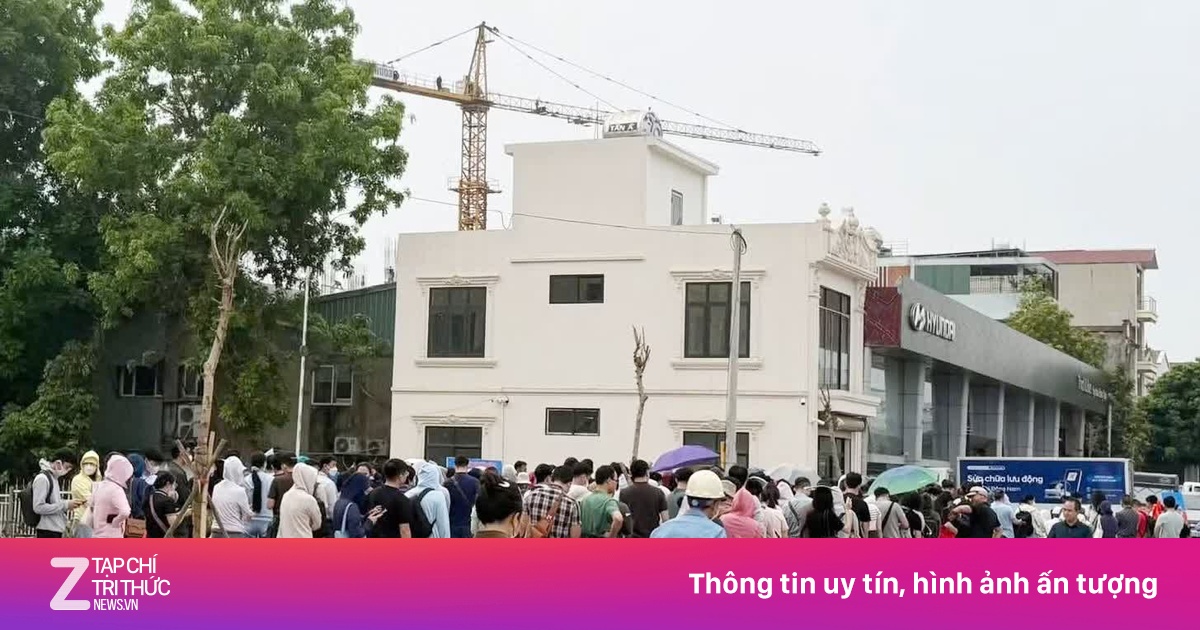 Cảnh xếp hàng mua nhà ở xã hội tái diễn tại Hà Nội