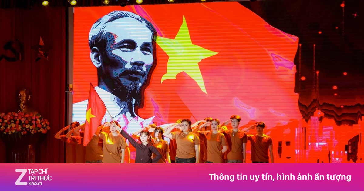 Đêm nhạc hội đầy cảm xúc của sinh viên Xuất bản