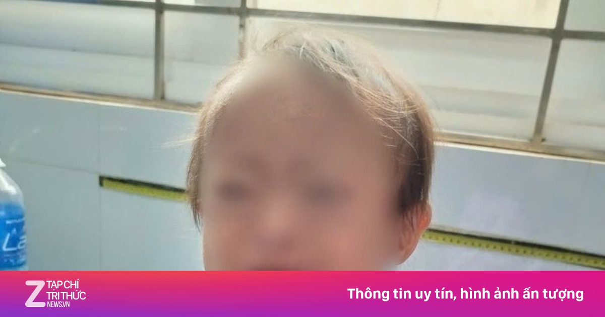 Bé gái 9 tháng tuổi bị bỏ rơi cùng lời khẩn cầu 'tìm người nuôi hộ'
