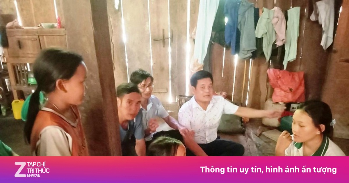 Chủ tịch xã đi 50 kkm vào bản vận động học sinh trở lại lớp