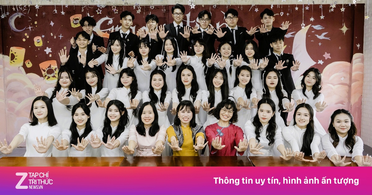 Lớp học có hơn nửa học sinh đạt IELTS 8.0, SAT 1.500 trở lên