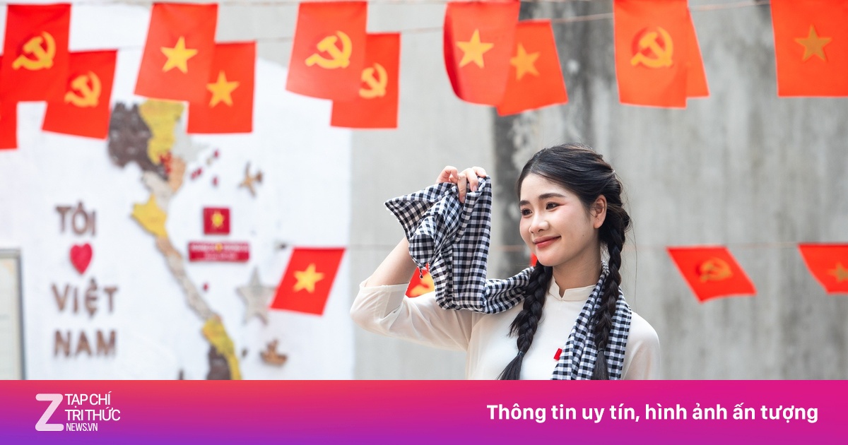 Trường ở TP.HCM tuyển sinh viên tham gia diễu binh tại Hà Nội