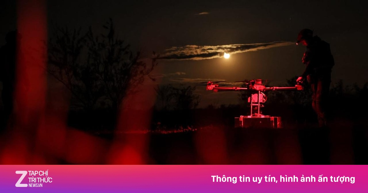 Hàng chục UAV Ukraine tiếp cận thủ đô Nga khiến nhiều sân bay tạm dừng