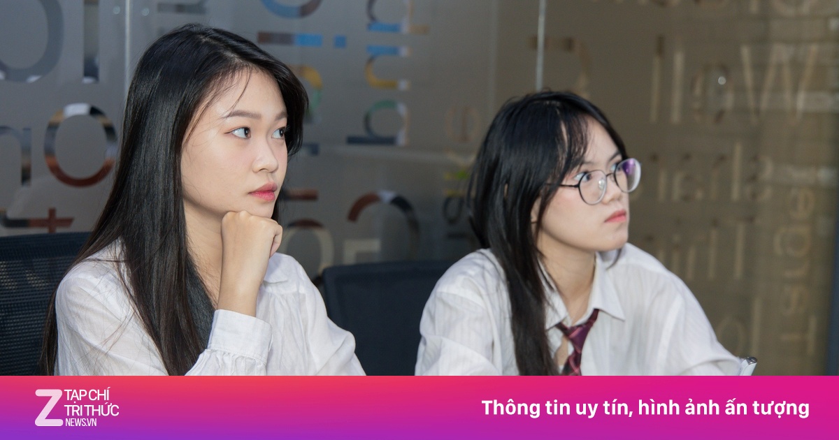 Tranh cãi học giỏi trường thường không bằng học kém trường tốp
