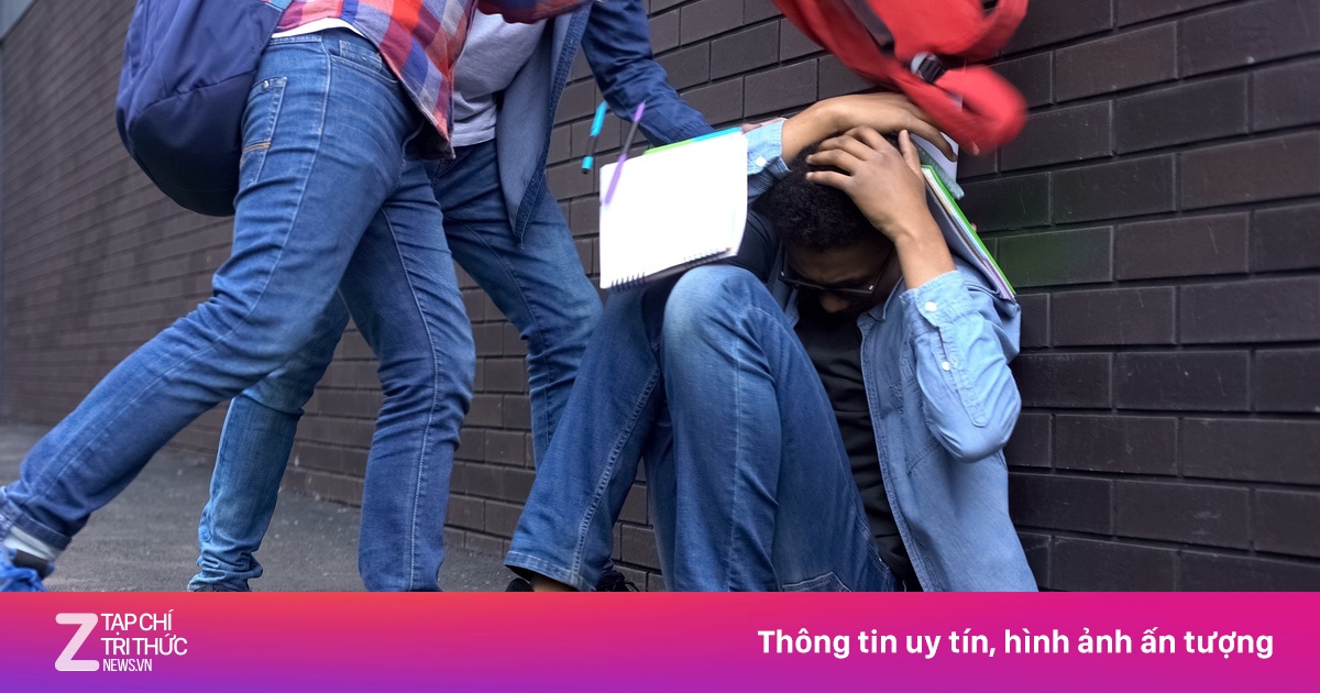 Vì sao bạo lực học đường ngày càng nghiêm trọng và trẻ hóa?