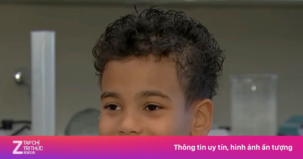 Cậu bé 9 tuổi trong nhóm 1% thông minh nhất thế giới