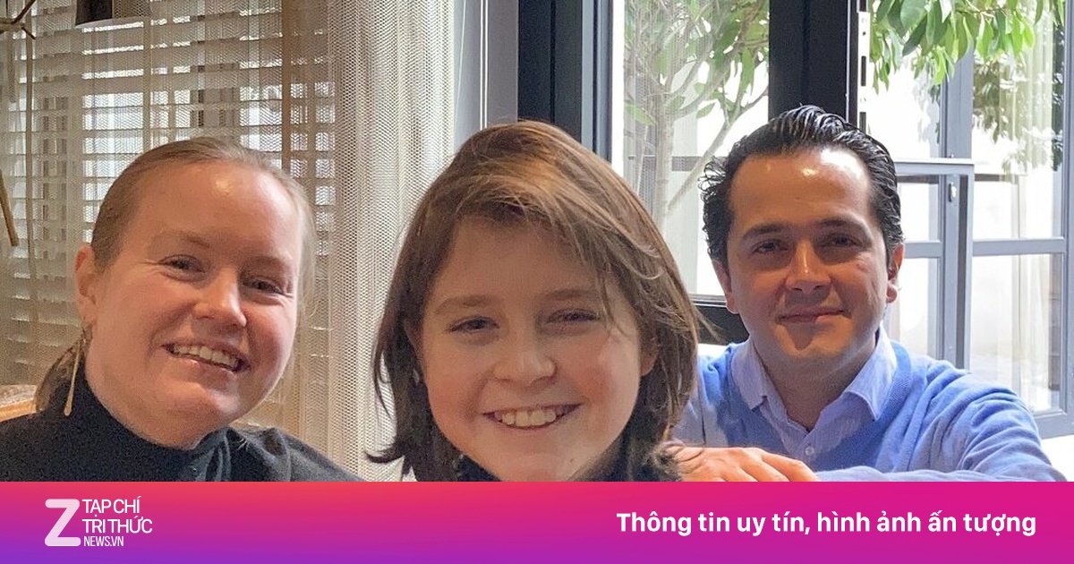 Thần đồng nhận bằng tiến sĩ khi mới 15 tuổi