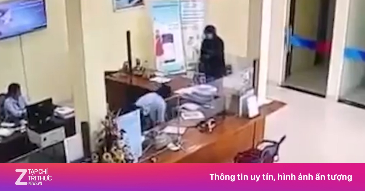 Camera ghi cảnh cướp ngân hàng ở Thái Nguyên - Pháp luật - ZNEWS.VN 