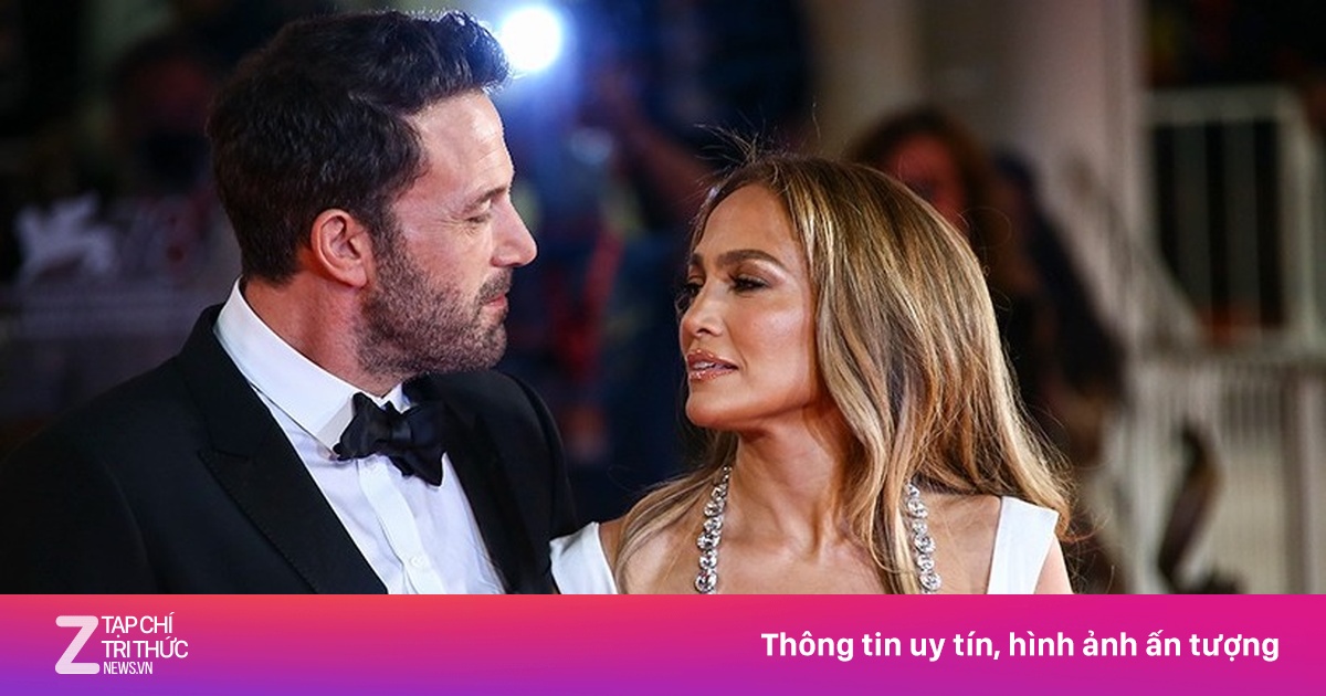 Jennifer Lopez xóa hình xăm đôi với chồng cũ