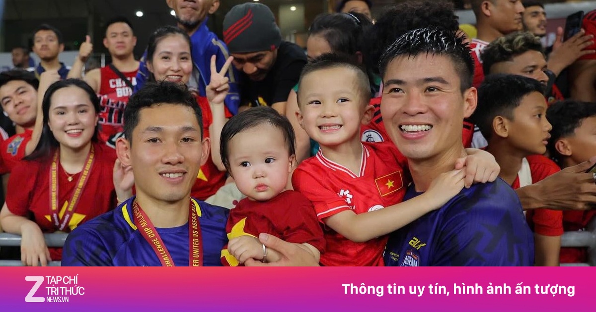 Cảm xúc cầu thủ Việt Nam sau chiến thắng MU: 'Trải nghiệm đáng quý'