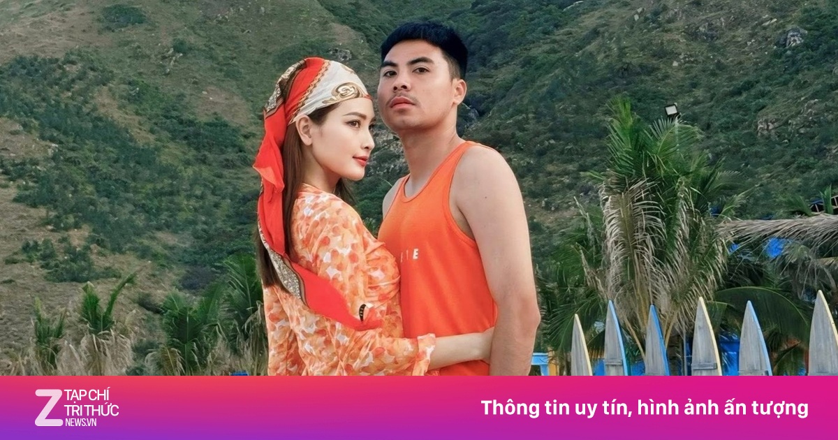 Bạn gái MC của cầu thủ Đức Huy thân thiết với gia đình người yêu